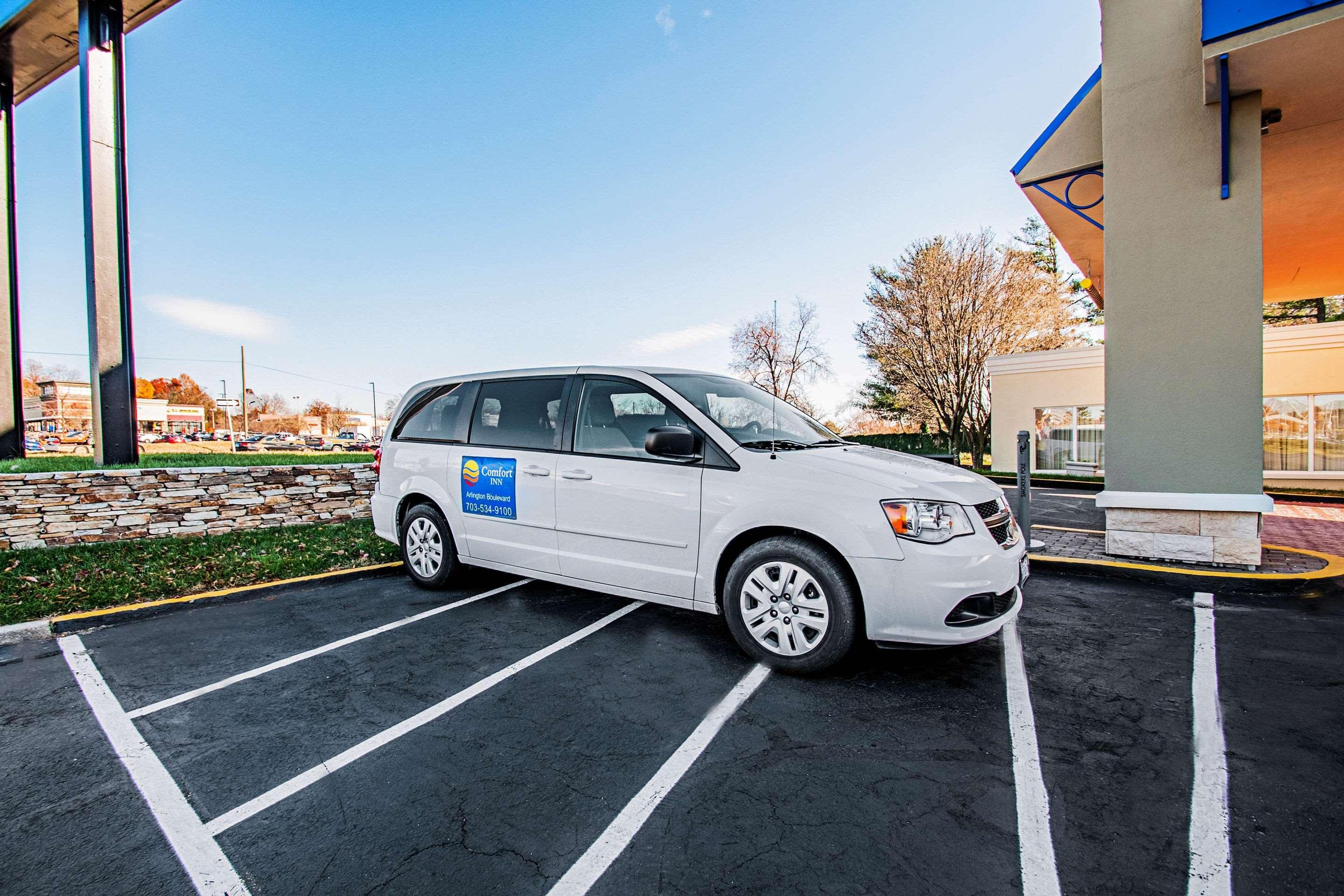 Comfort Inn Arlington Boulevard Falls Church Eksteriør bilde