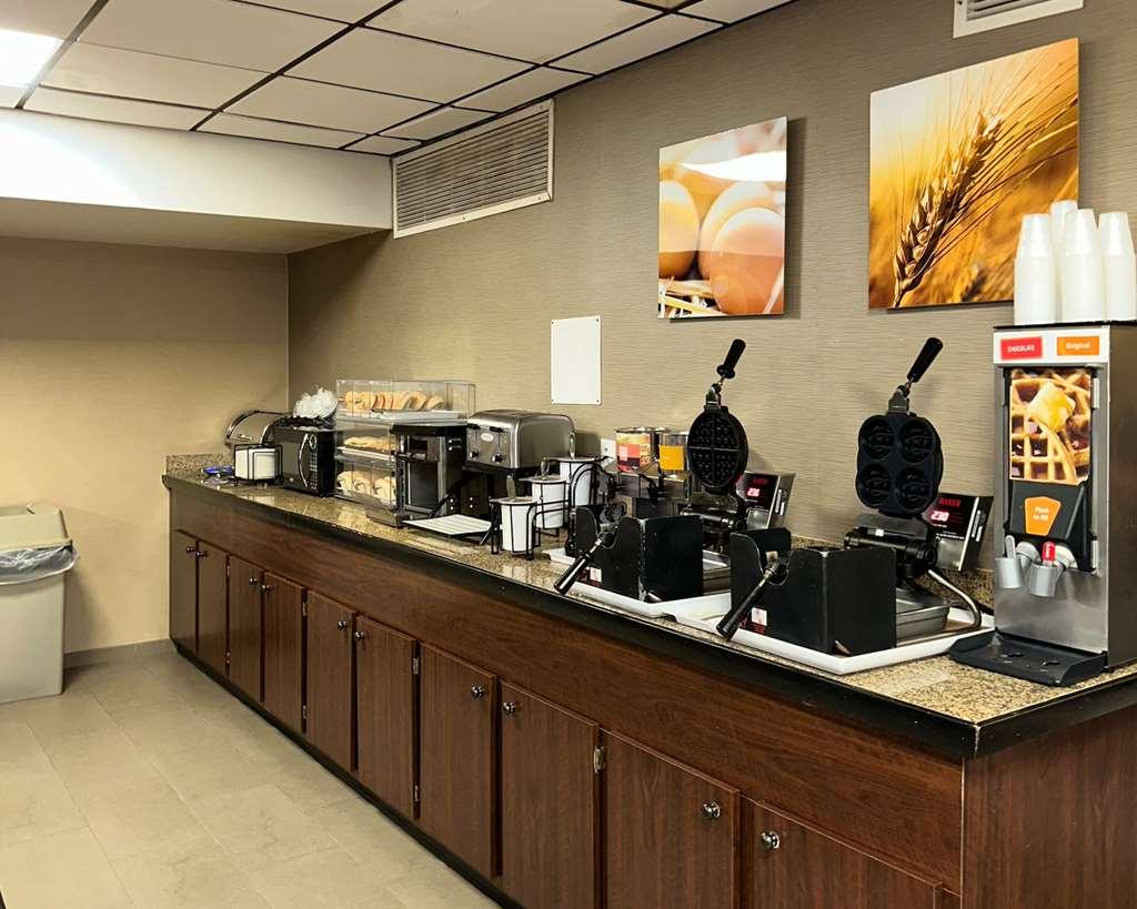 Comfort Inn Arlington Boulevard Falls Church Restaurant bilde