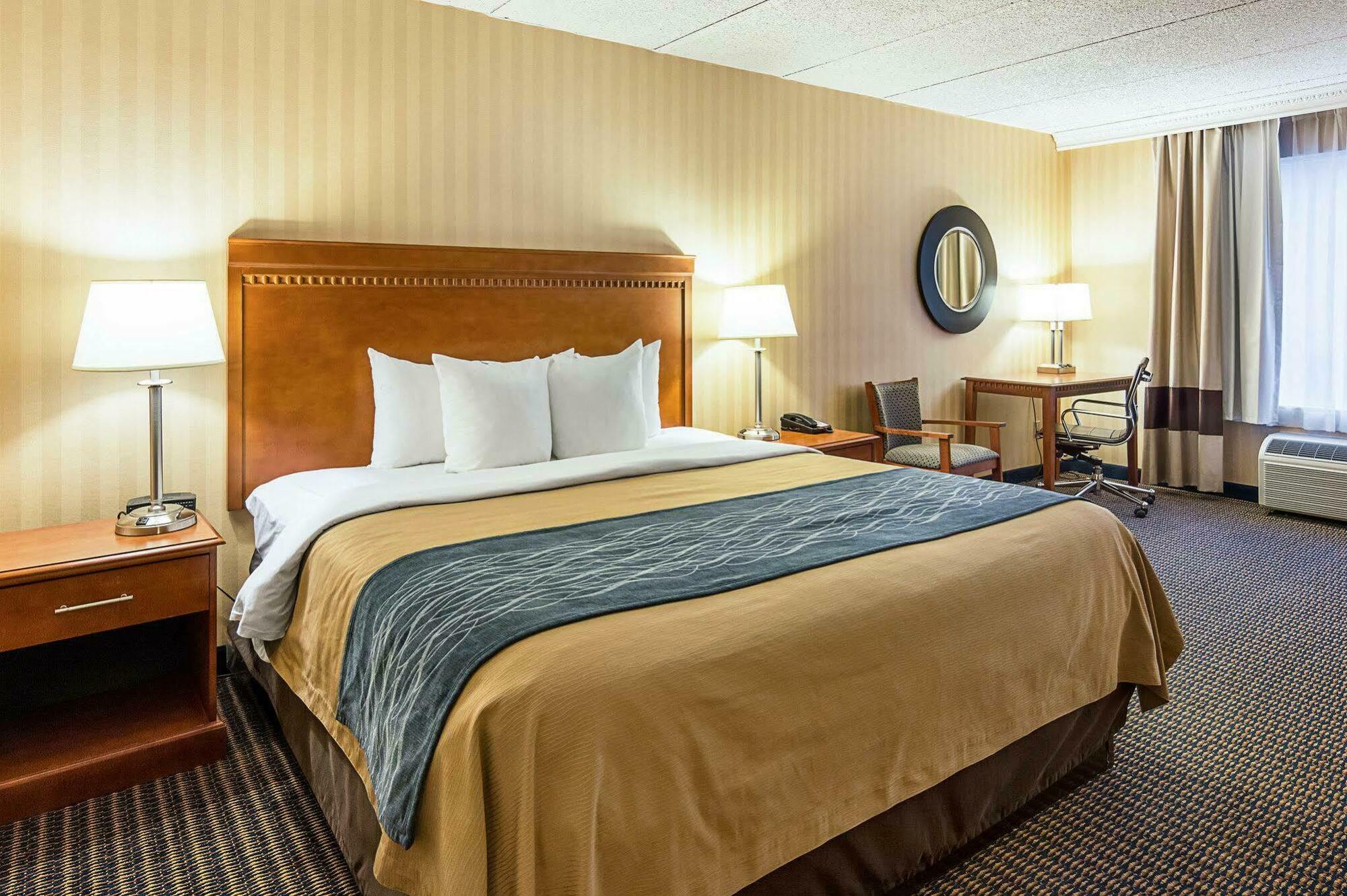 Comfort Inn Arlington Boulevard Falls Church Eksteriør bilde