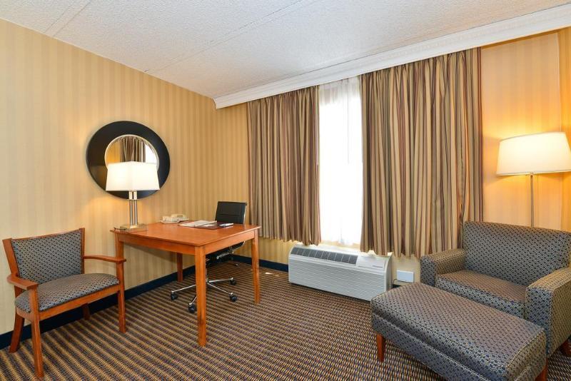 Comfort Inn Arlington Boulevard Falls Church Eksteriør bilde